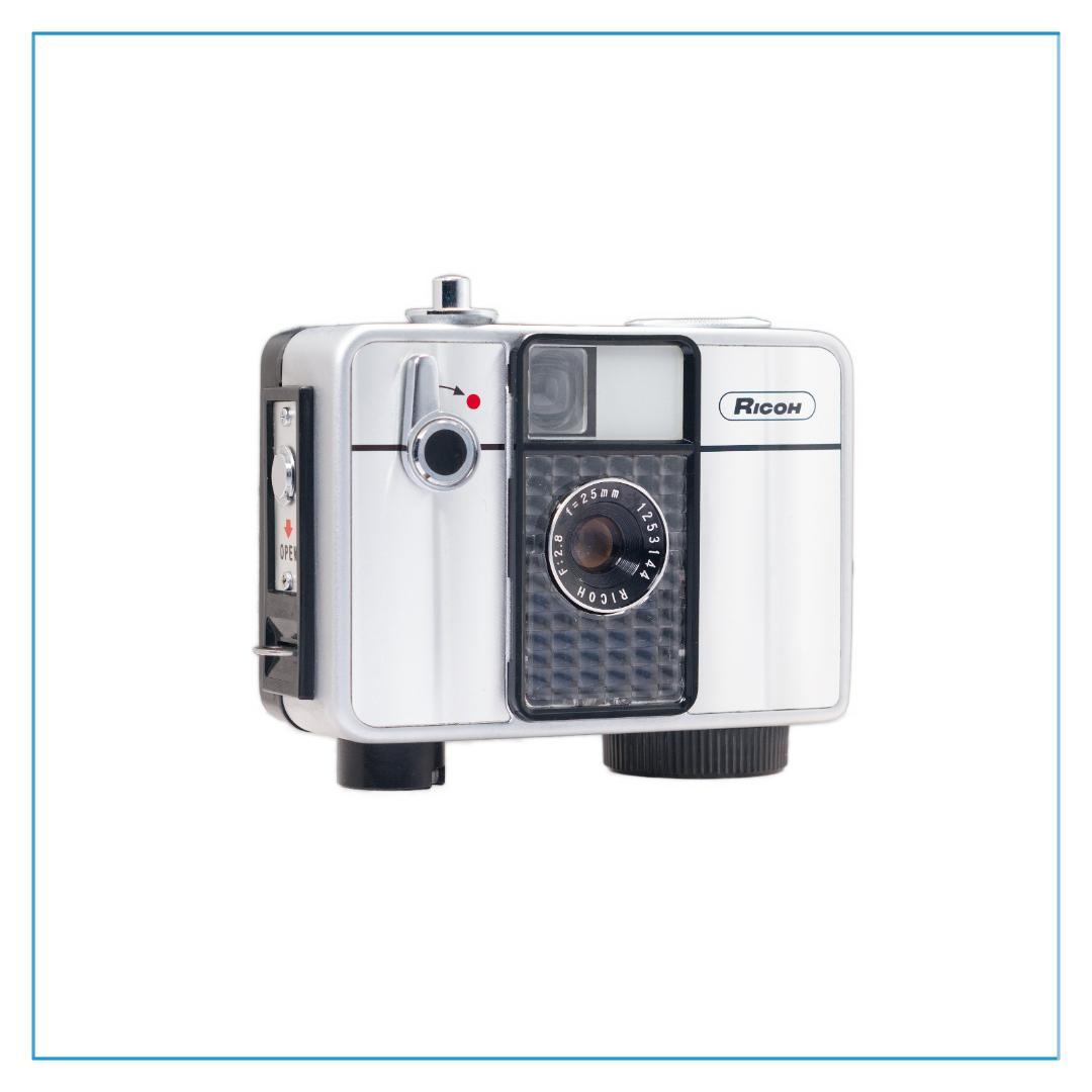 ✽AUTO　HALF　ＳＥ✽ オートハーフ✽ハーフカメラ✽タイマー付