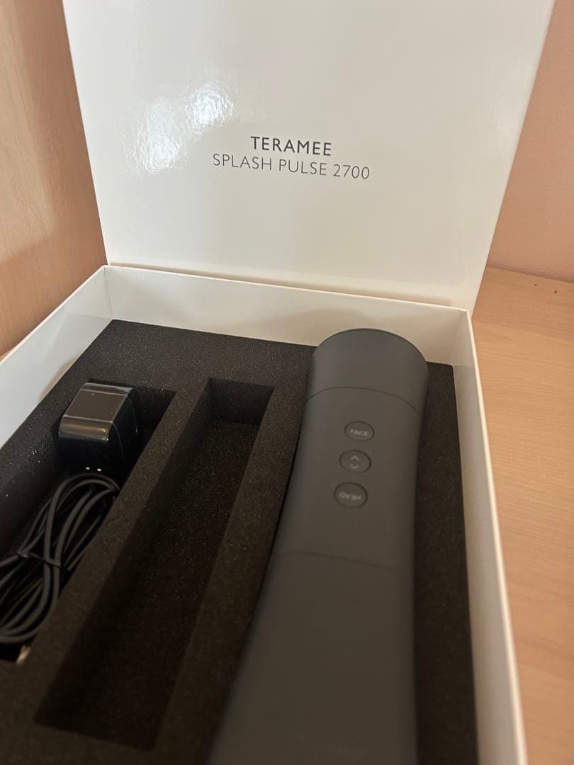 グラントイーワンズTERAMEE SPLASH PULSE 2700 美顔器