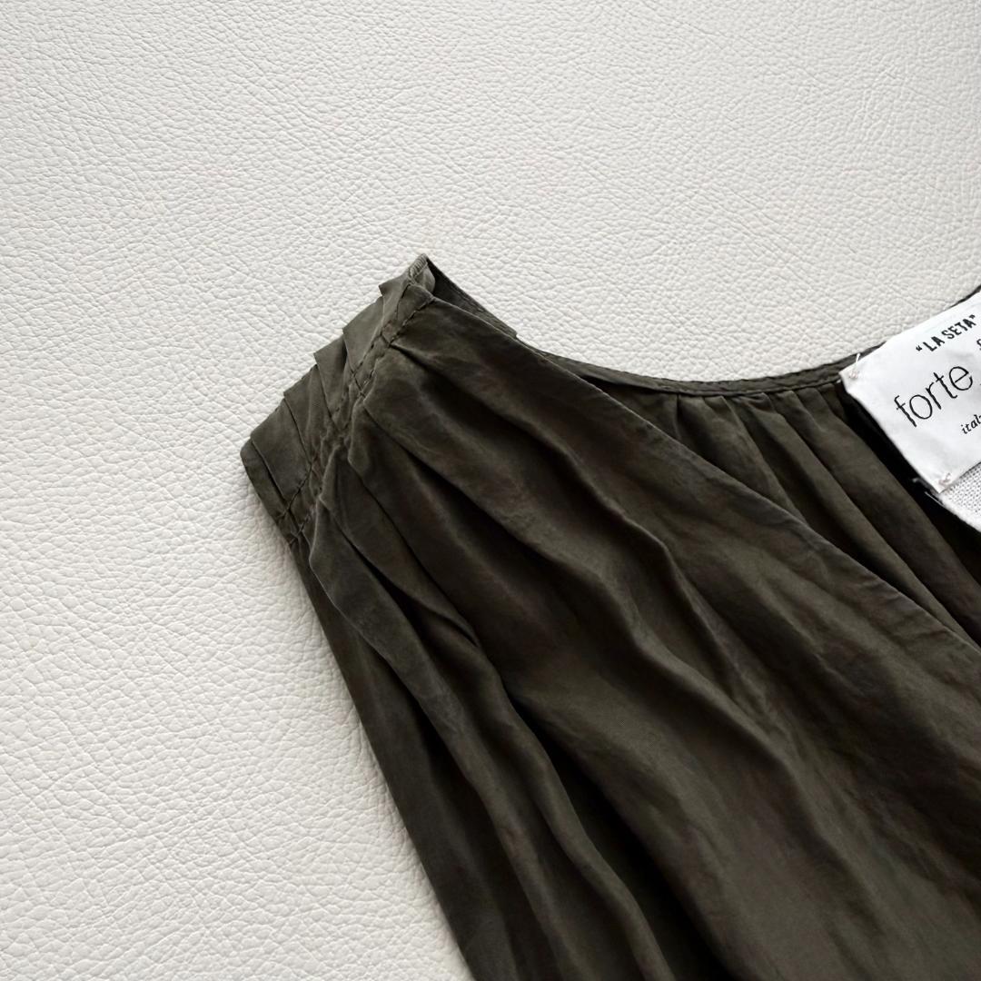 フォルテフォルテ シルク100% ノースリーブワンピース　ウエストマーク