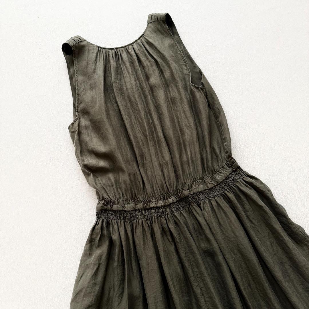 フォルテフォルテ シルク100% ノースリーブワンピース　ウエストマーク