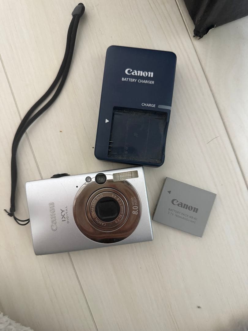 Canon IXY デジタルカメラ 8.0MP