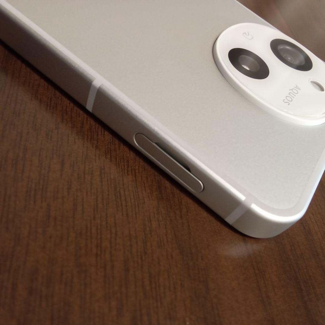 SHARP AQUOS sense9 8GB/256GBモデル ホワイト