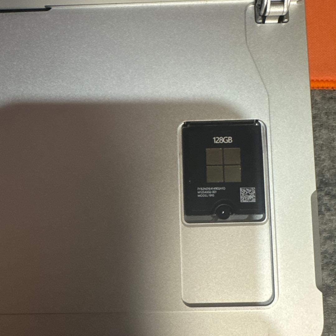 Surface Pro 9 i5-1235U /8GB /128GB プラチナ