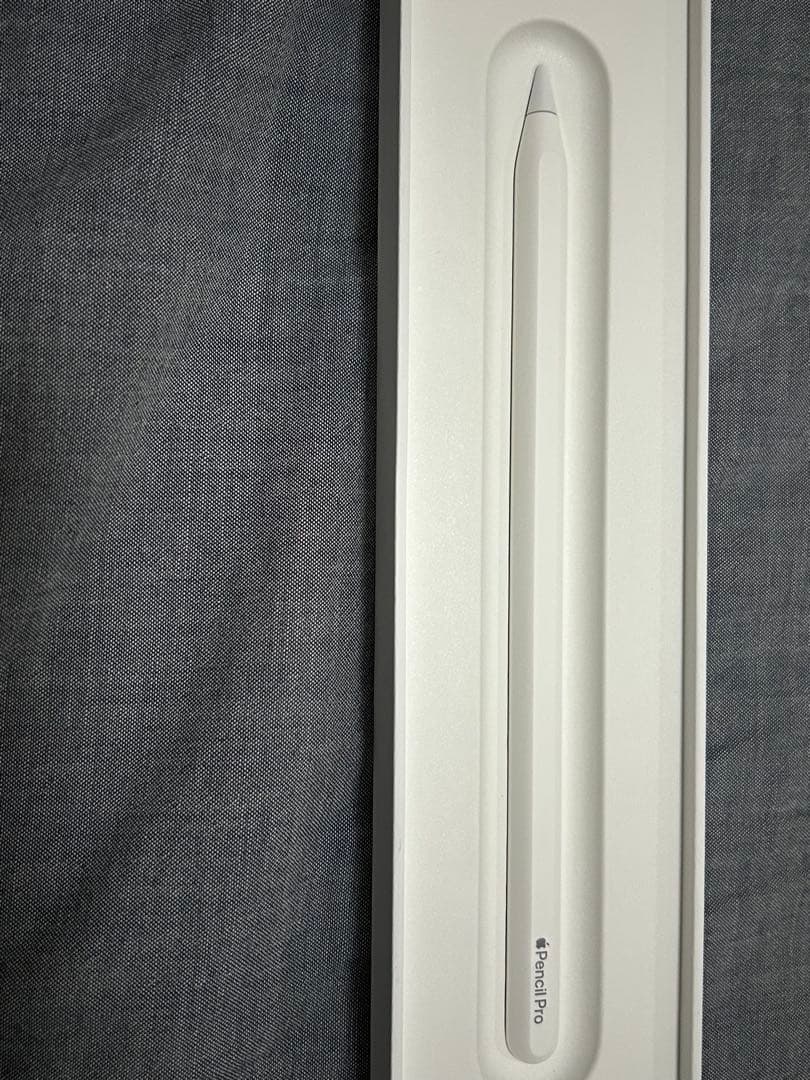 Apple Pencil Pro ホワイト