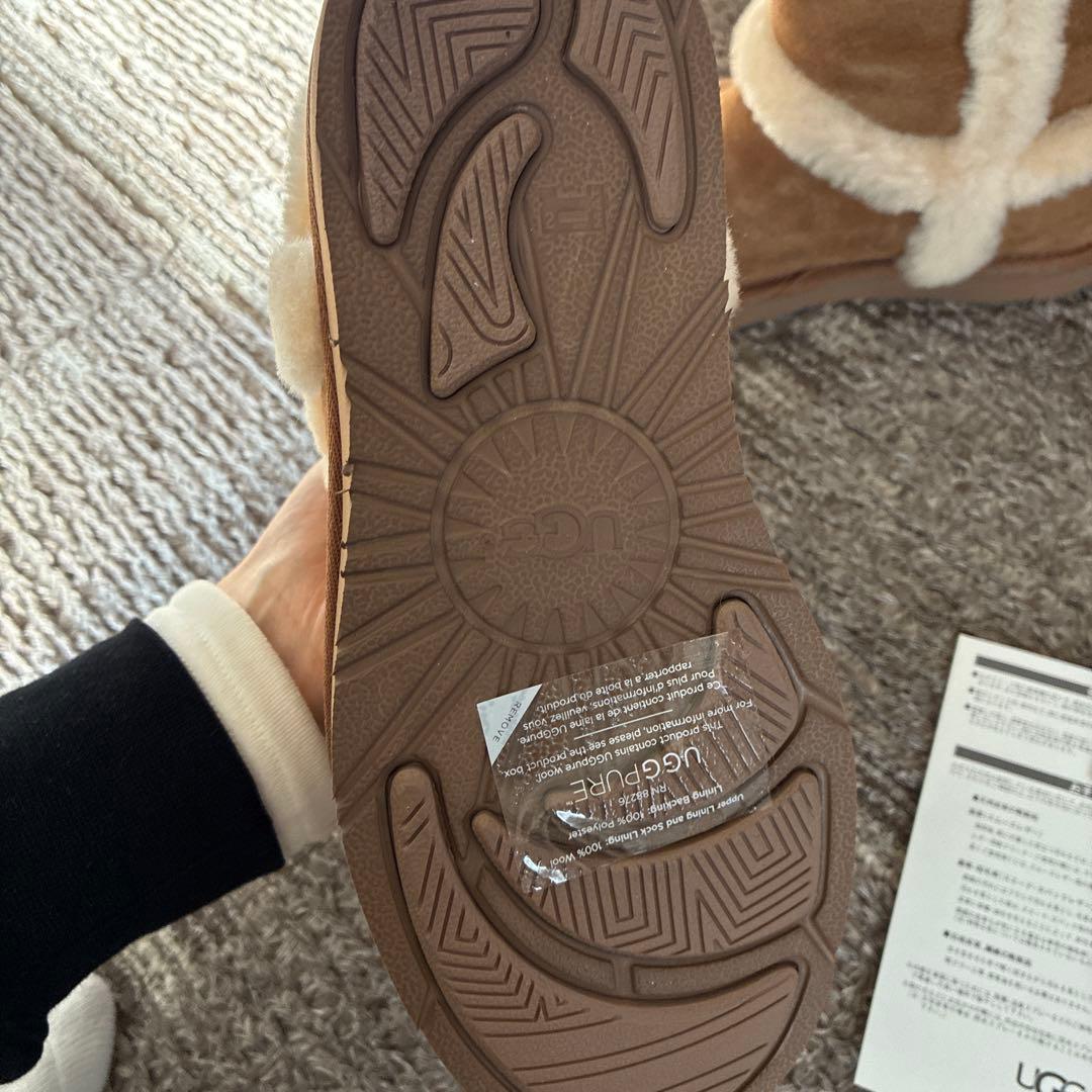 新品　アグ　UGG ブーツ　23