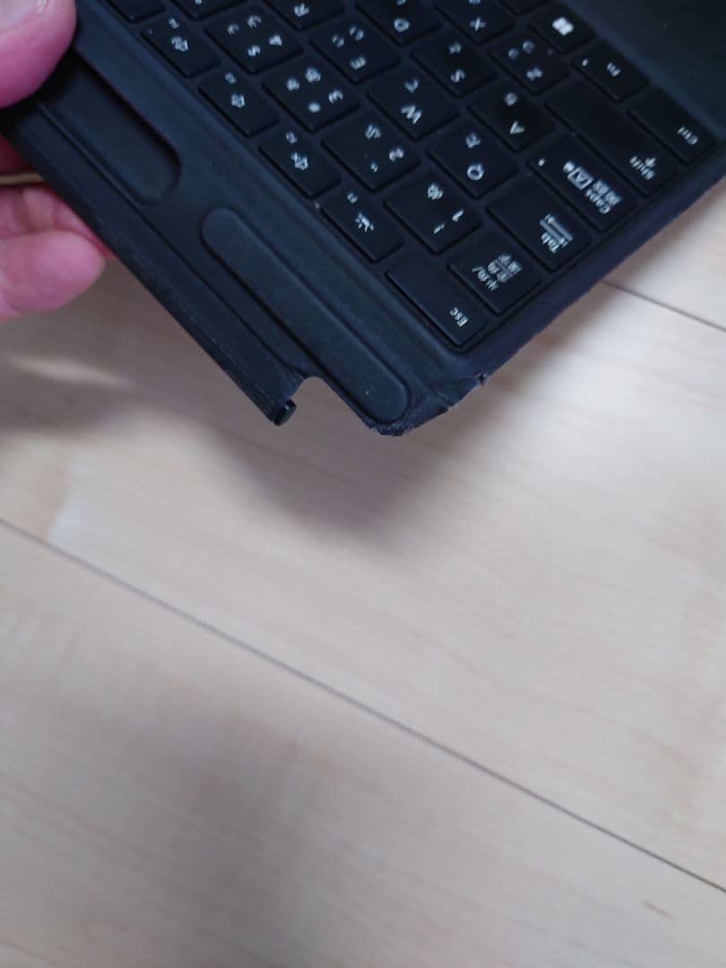 Surface Pro 8 本体 + キーボード