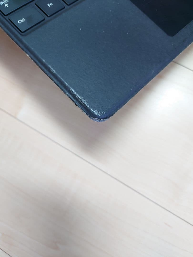 Surface Pro 8 本体 + キーボード