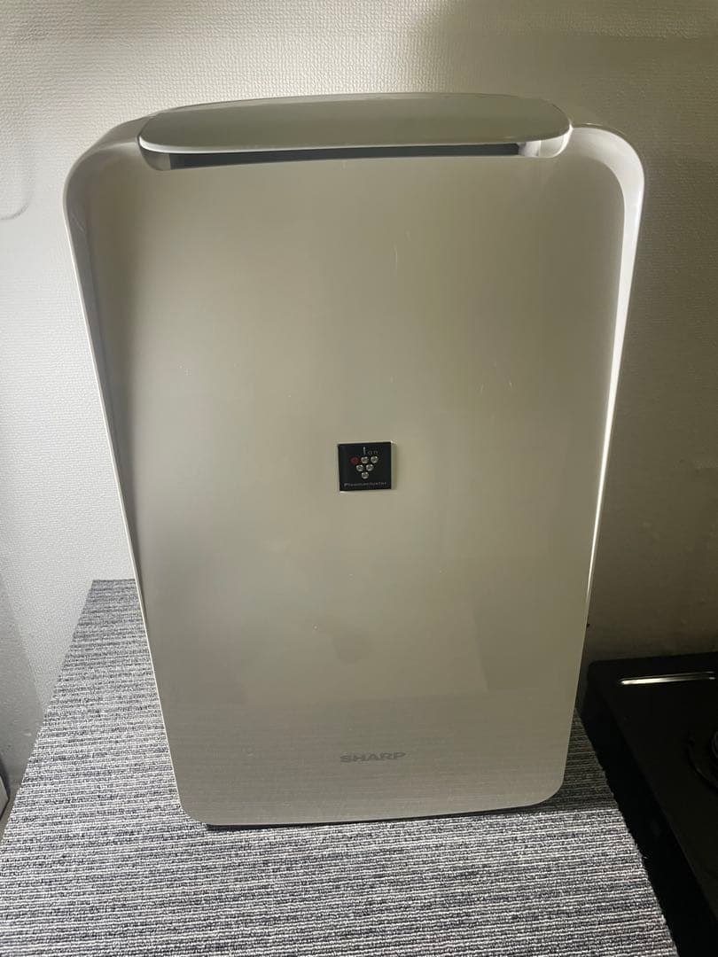 美品　SHARP プラズマクラスタ− 衣類乾燥除湿機 CV-J71-W