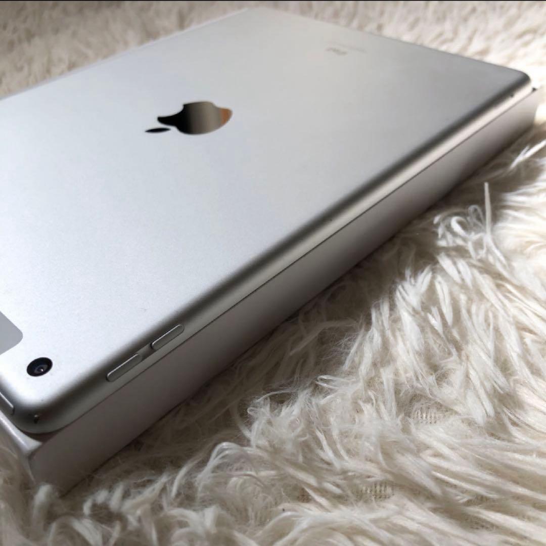 【完動品】iPad 第9世代 64GB SIMフリー 【すぐ発送】【付属品】