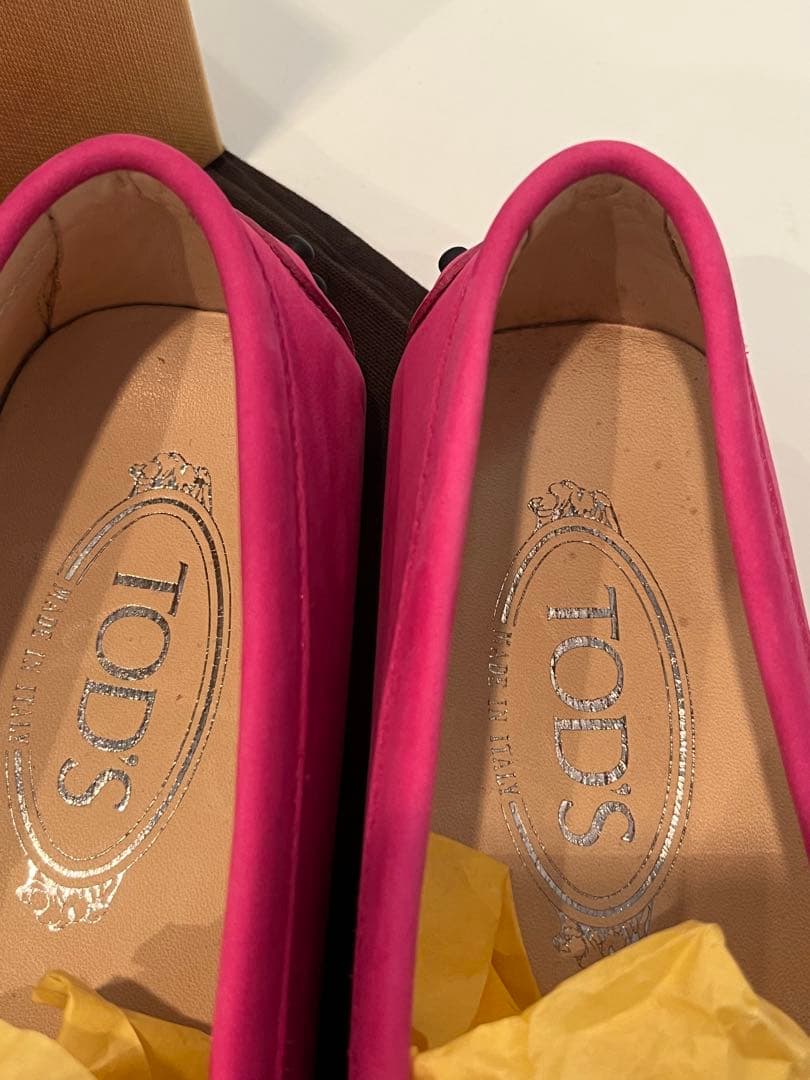 ⭐️TOD'S ドライビングシューズ 37 (24cm) ピンク系⭐️