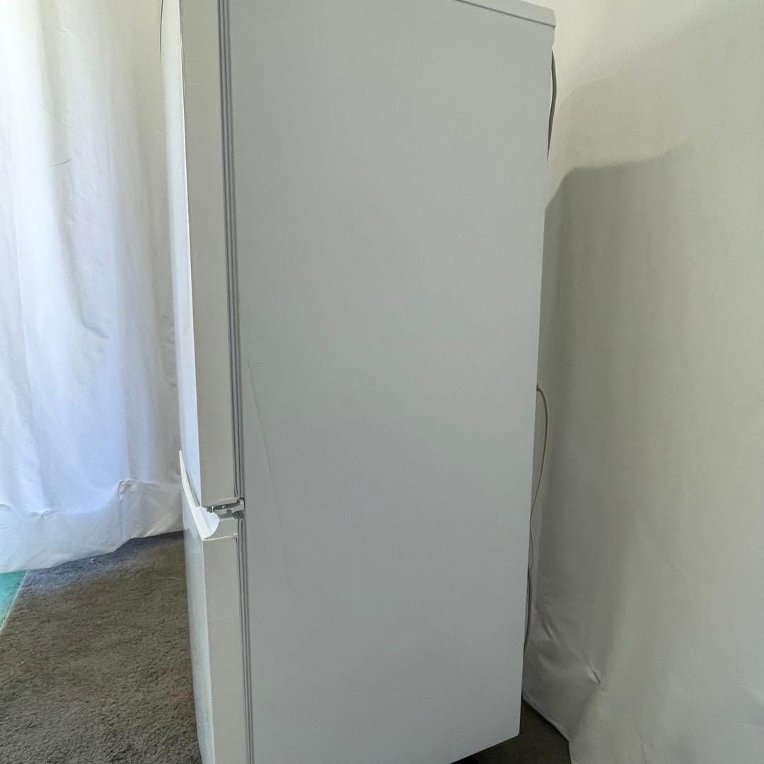 そら✨⭕️設置無料⭕️　シャープ　冷蔵庫　200ℓ　付替可能ドア　22年