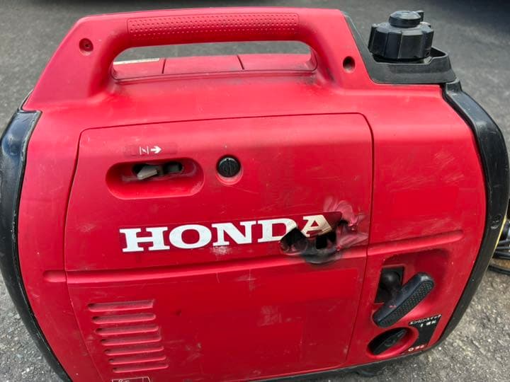 【値下しました】発電機　HONDA EU16i 中古