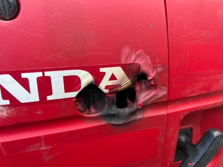 【値下しました】発電機　HONDA EU16i 中古