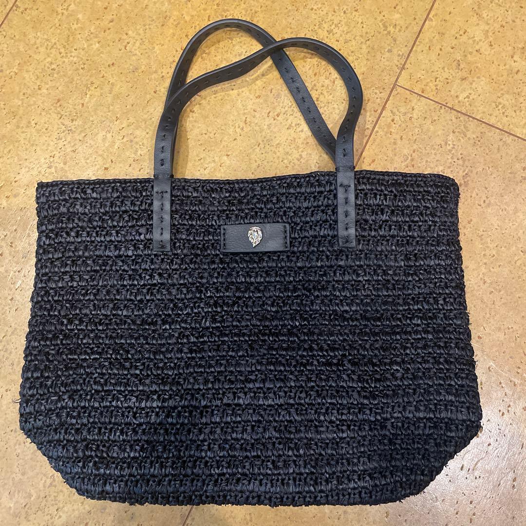 ヘレンカミンスキー 黒のレザー持ち手ラフィアトートバッグ