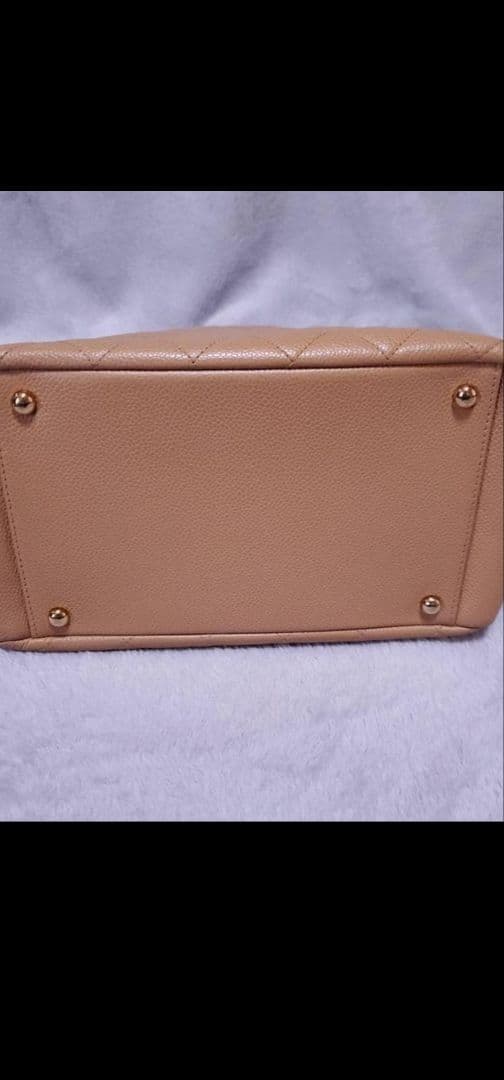 CHANEL ベージュ キルティング ハンドバッグ