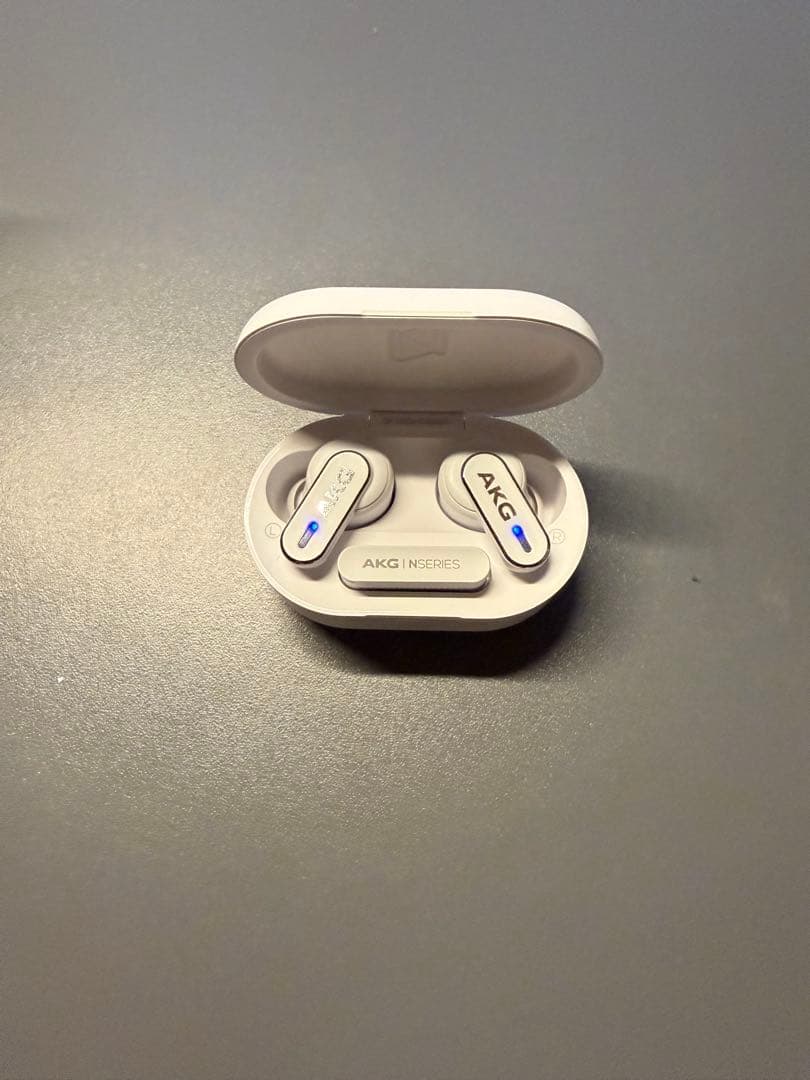 イヤホン AKG N5 HYBRID W