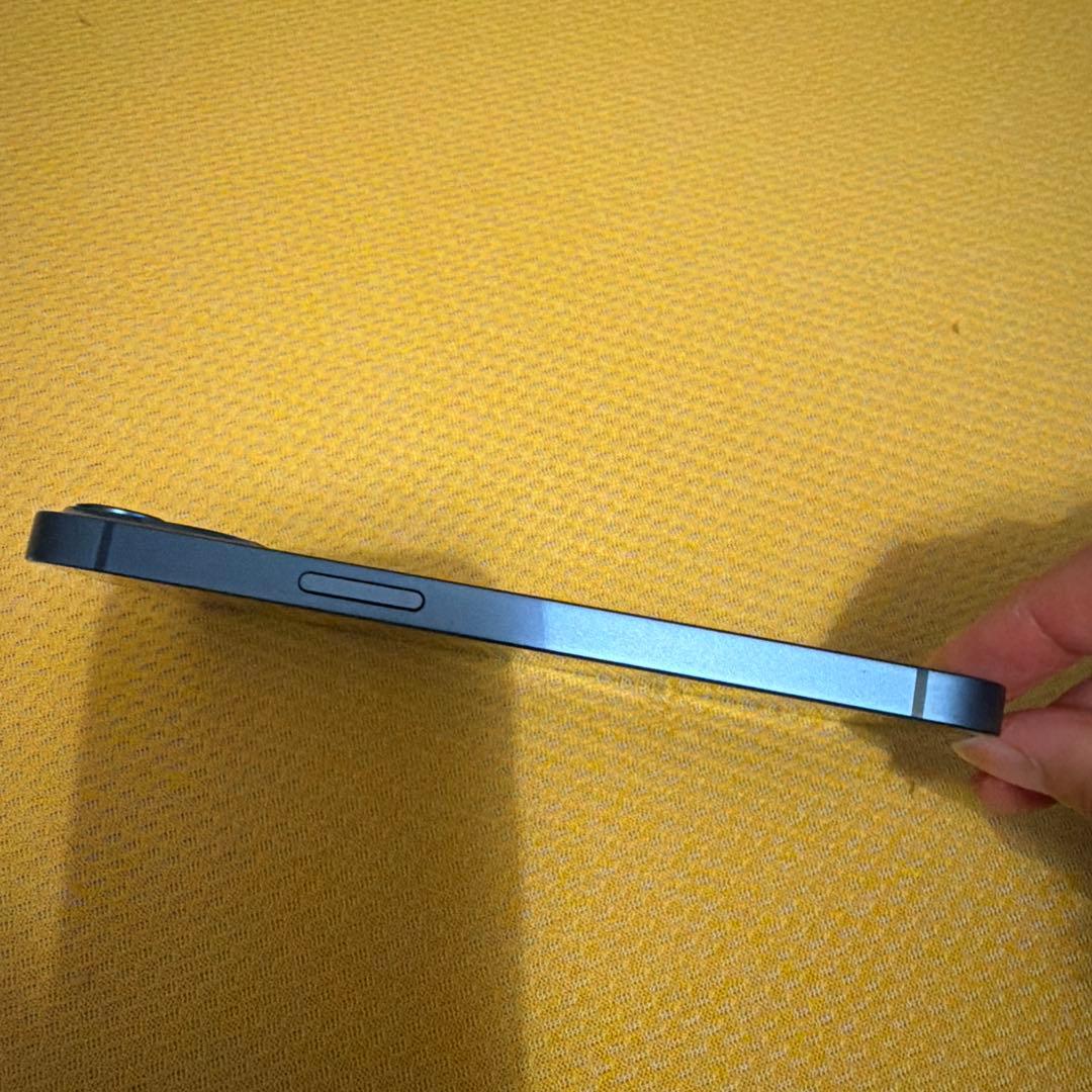 iPhone 13 256GB 青 SIMロックなし