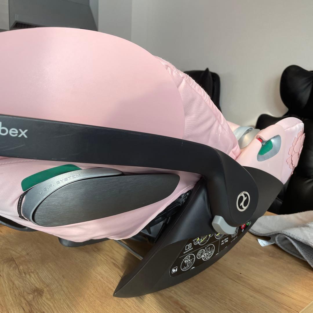 【廃盤レア/極美品】サイベックス クラウドZ2 シンプリーフラワーズ ピンク