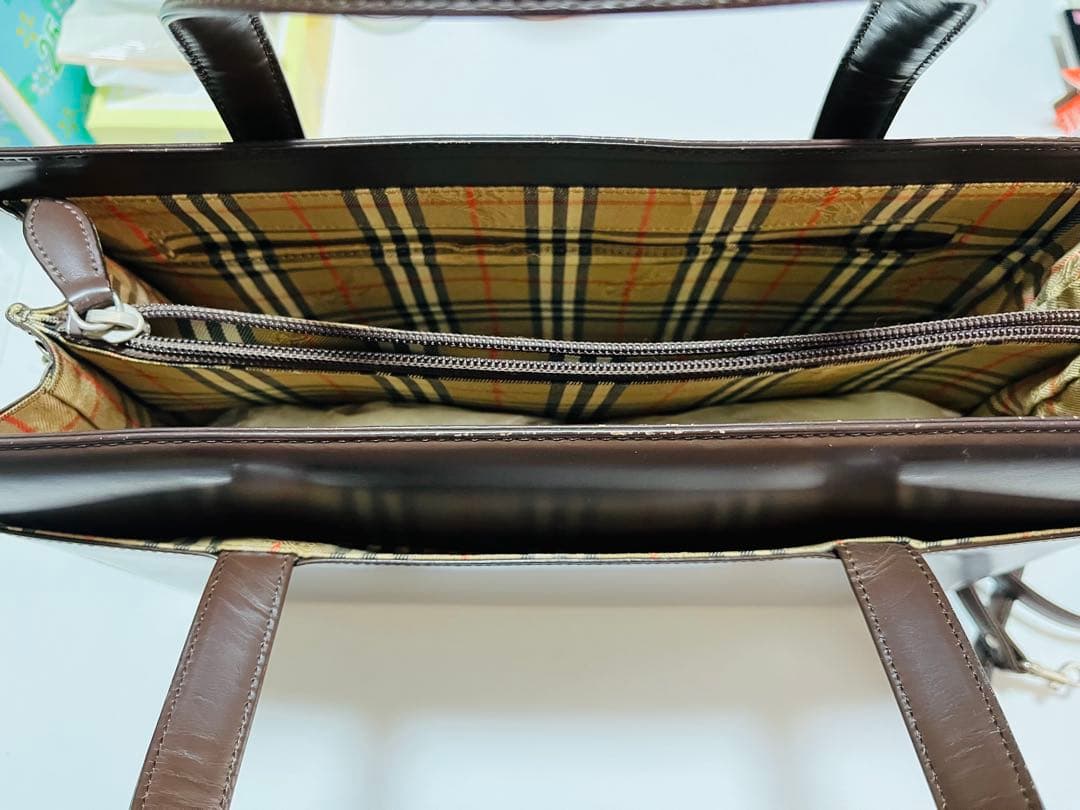 バーバリー　ブラウン レザー バッグ、ショルダーポーチセット