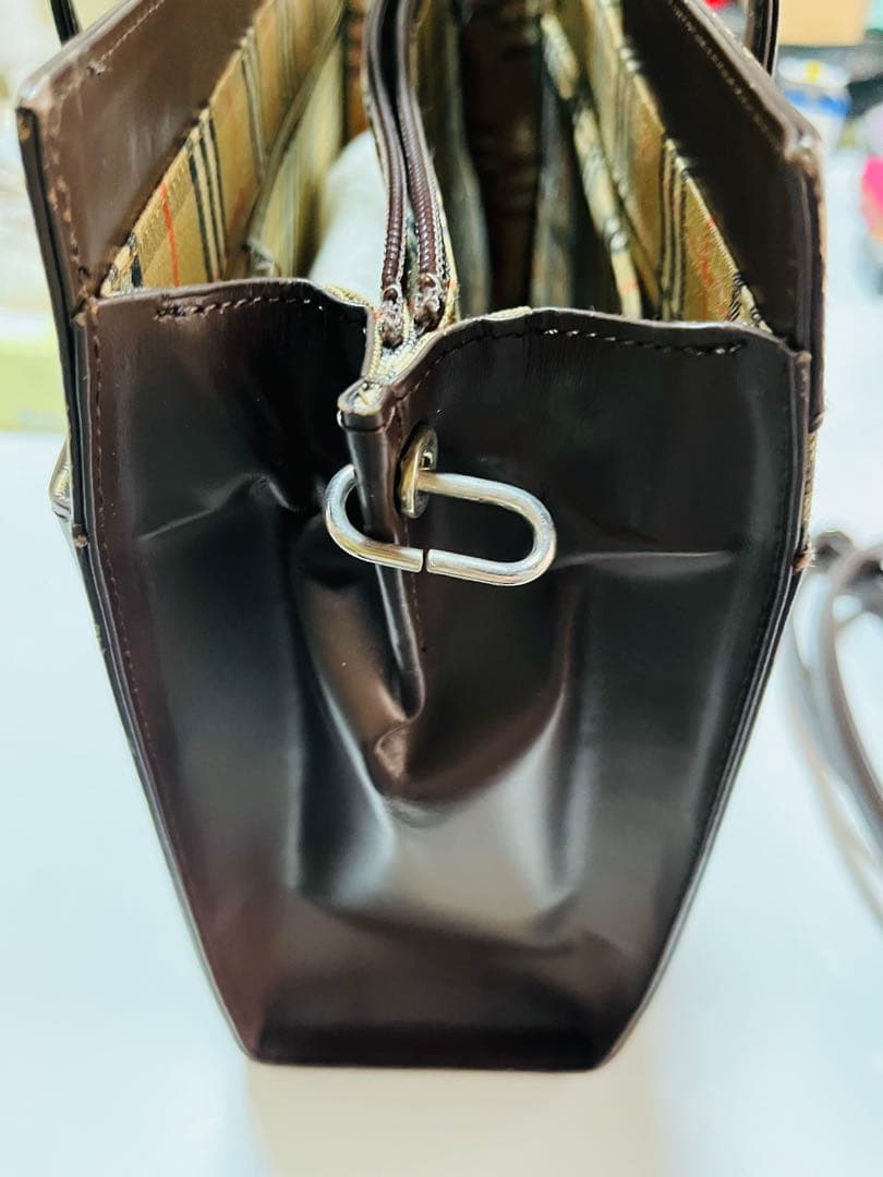 バーバリー　ブラウン レザー バッグ、ショルダーポーチセット