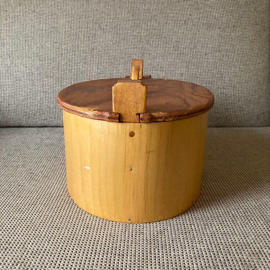 北欧アンティークSvepask(スヴェープアスク) スウェーデンの古い木箱（大）