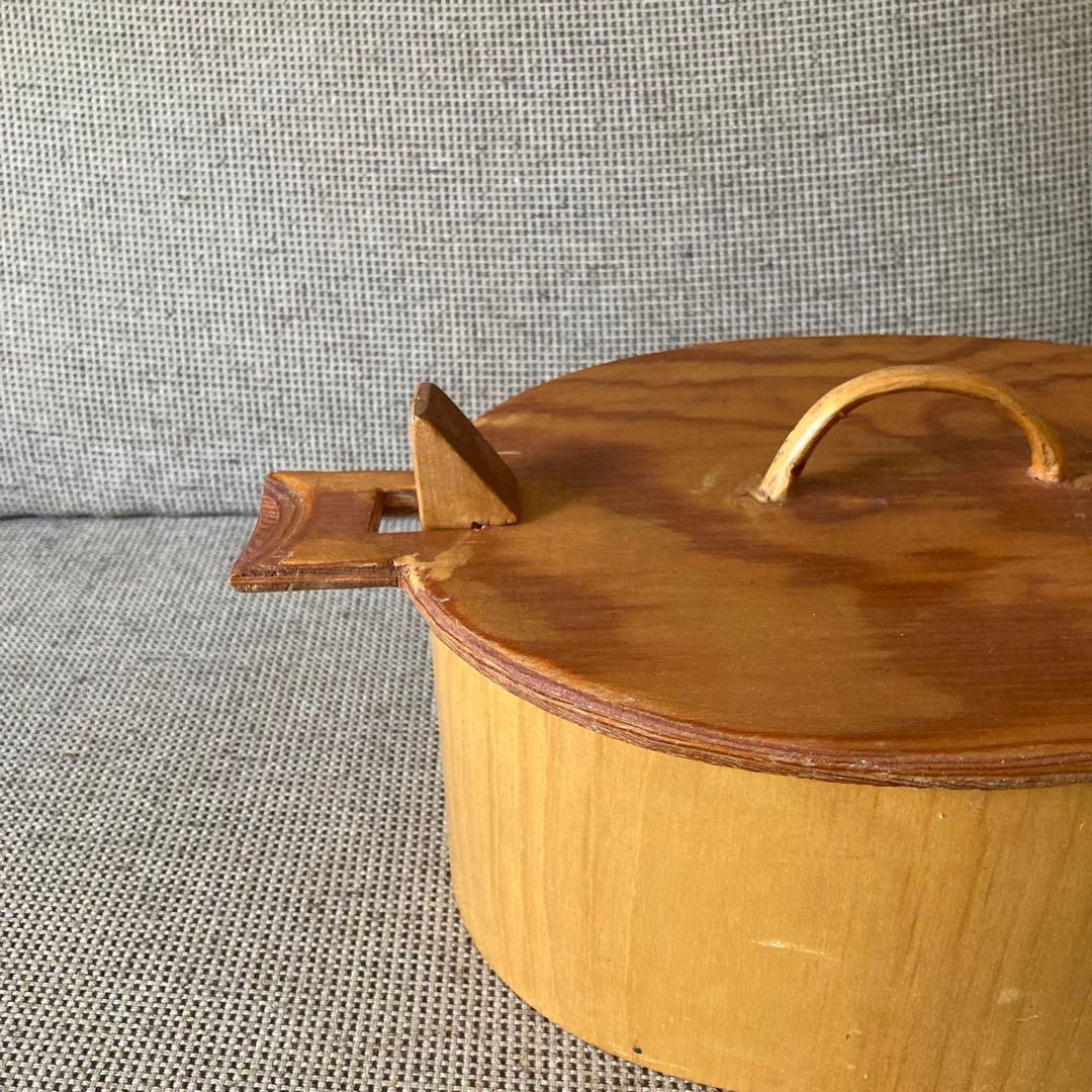 北欧アンティークSvepask(スヴェープアスク) スウェーデンの古い木箱（大）