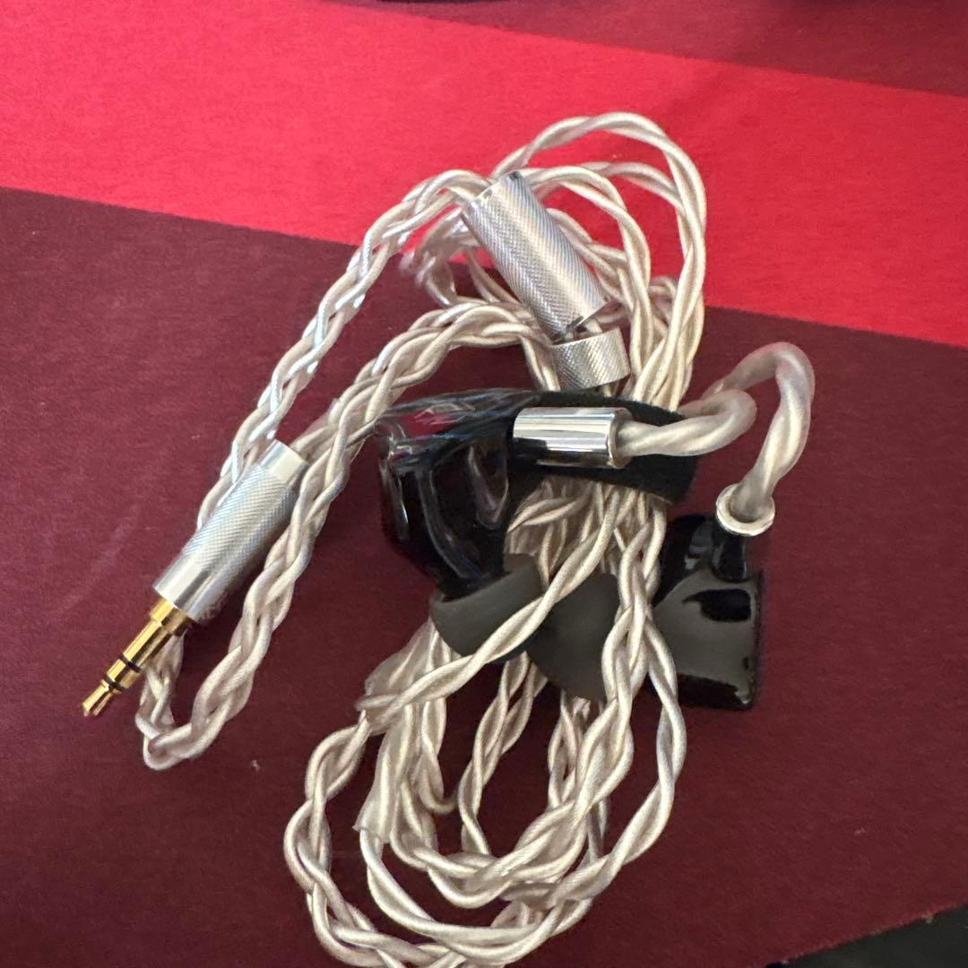 イヤホン LINSOUL Yanyin CANON II 4BA+1DD