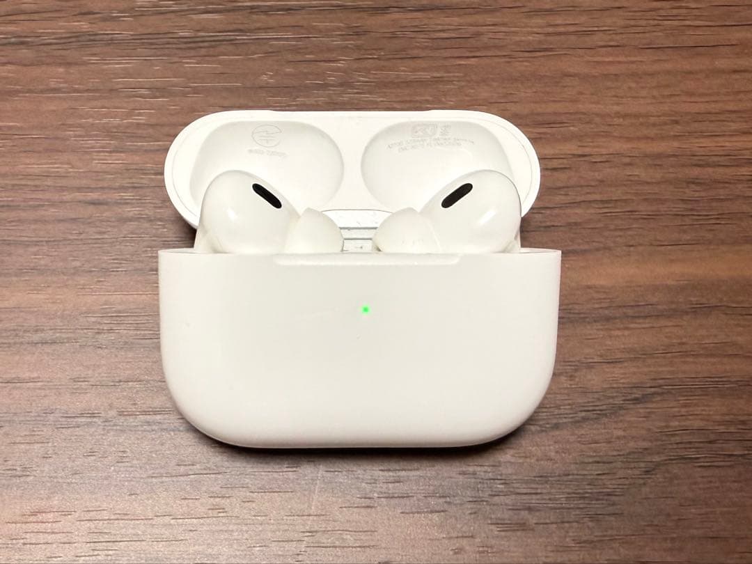 ゆ*う様 【正規品】AirPods Pro 第2世代　両イヤホン・ケース完備　訳