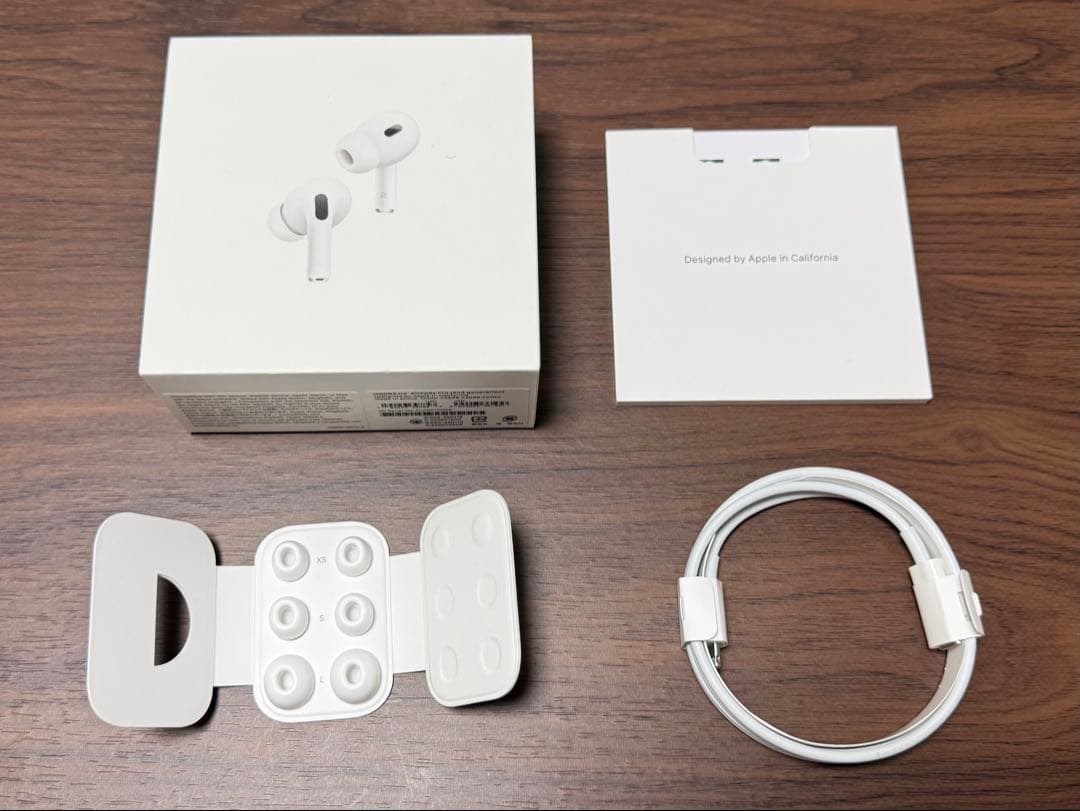 ゆ*う様 【正規品】AirPods Pro 第2世代　両イヤホン・ケース完備　訳