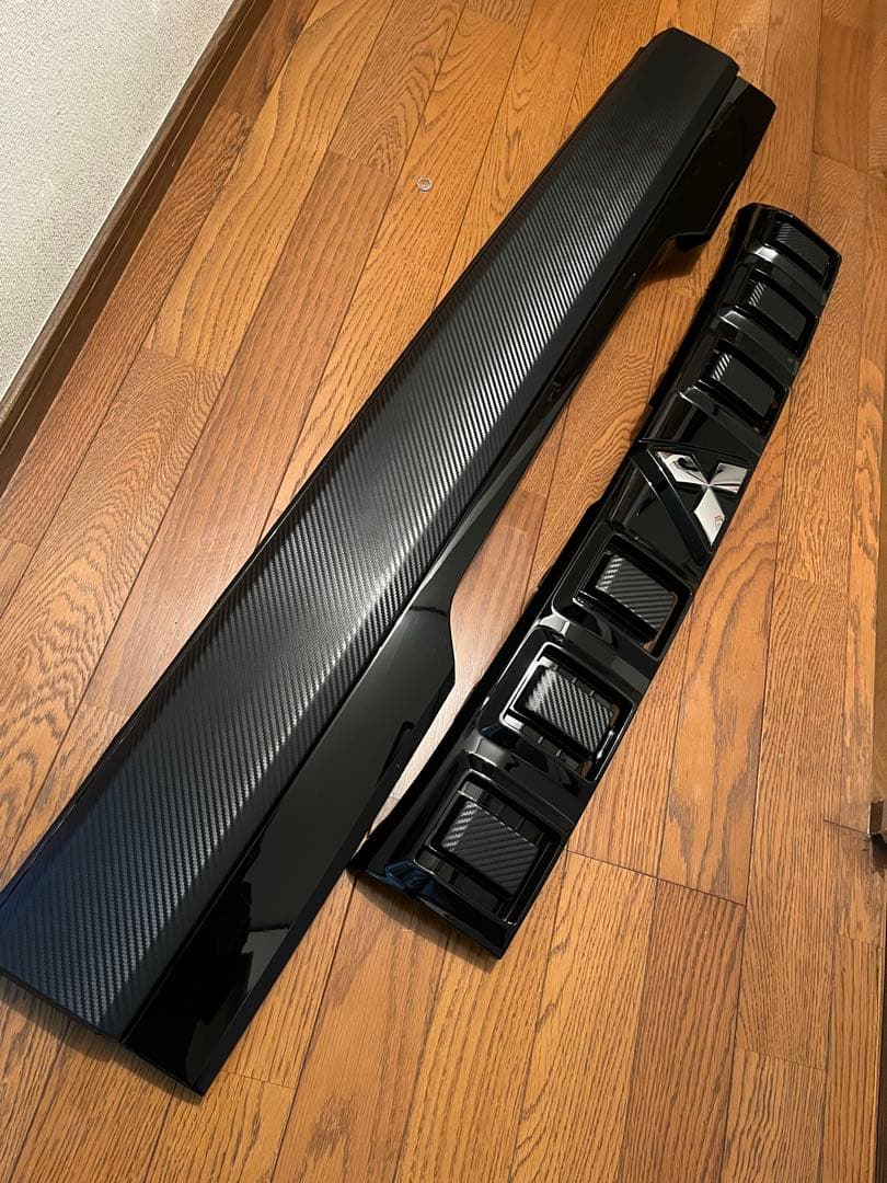 デリカミニ　Fグリル　リヤガーニッシュ　ワンオフ