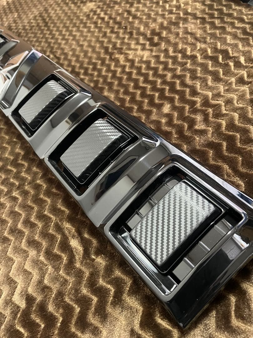 デリカミニ　Fグリル　リヤガーニッシュ　ワンオフ