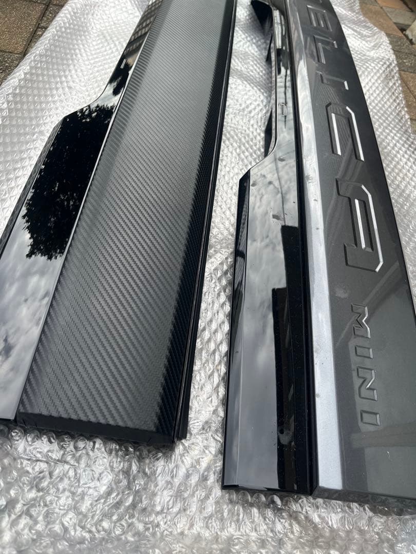 デリカミニ　Fグリル　リヤガーニッシュ　ワンオフ