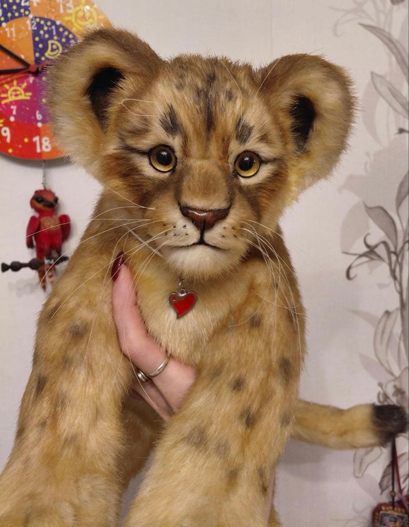 海外作家様作　アートドール　ライオンの子供