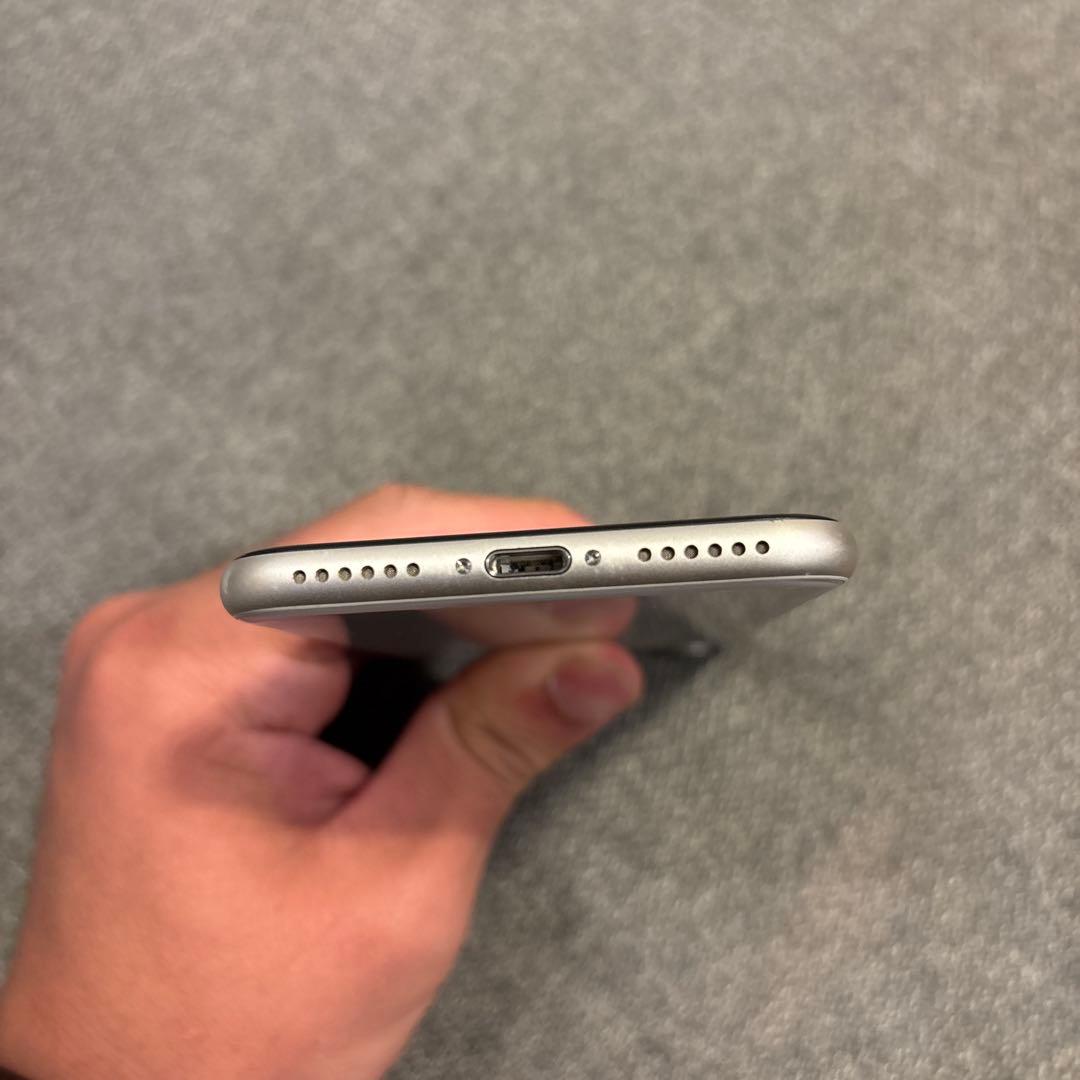 スマートフォン本体 iPhone SE3 128GB