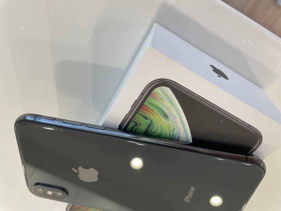 iPhone XS 64GB スペースグレイ 本体 美品 APPLE