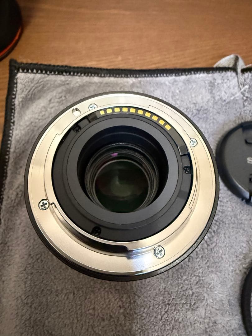 【美品】SONY 単焦点レンズ SEL24F18Z