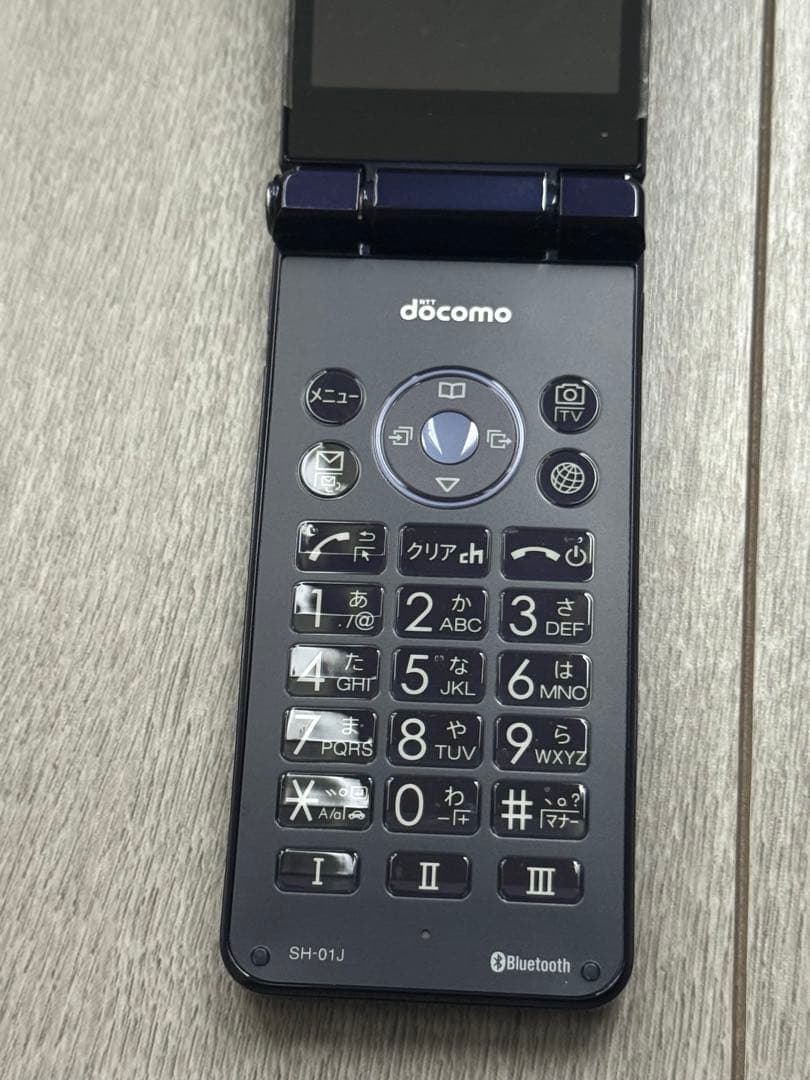 docomo AQUOS SH-01J 折りたたみ式 ブルーブラック
