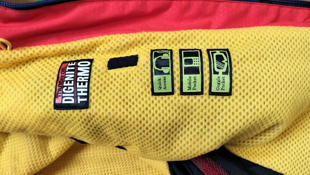 Phenix スキーウェア　スノーウェア　 ジャケット 緑