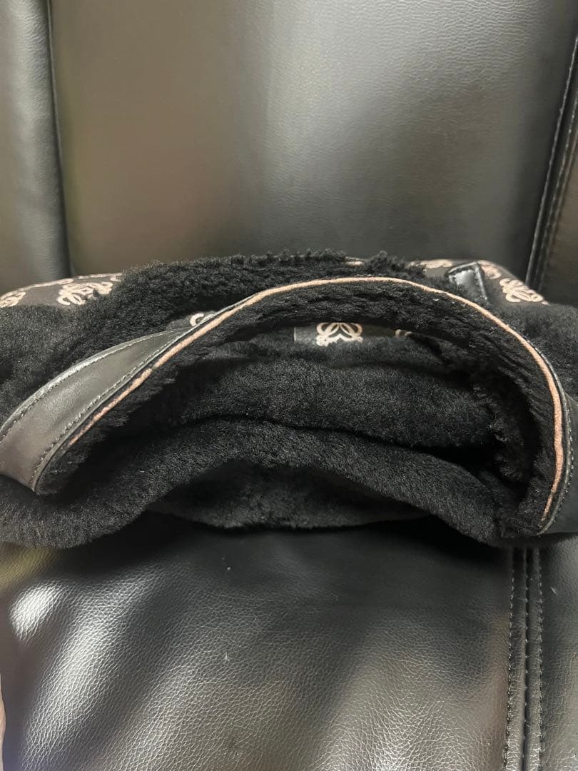 loewe ロエベ ムートン レザー ハンドバッグ