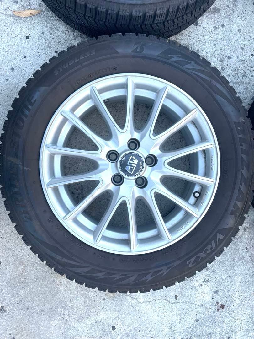 VW T-クロス　スタッドレス/アルミ 5穴 PCD100 205/60/16