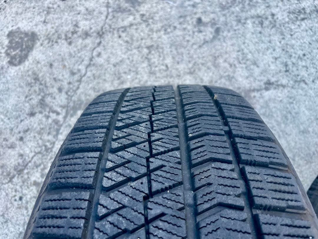 VW T-クロス　スタッドレス/アルミ 5穴 PCD100 205/60/16