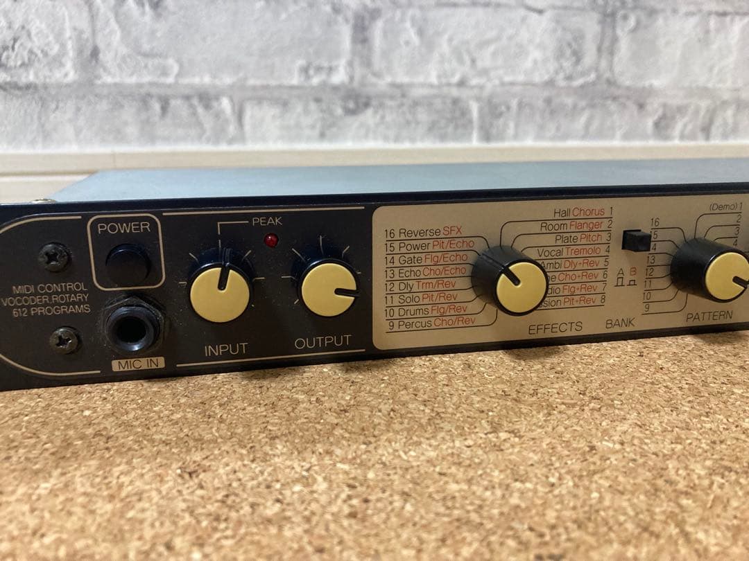 配信機器・PA機器・レコーディング機器 ZOOM STUDIO 1204