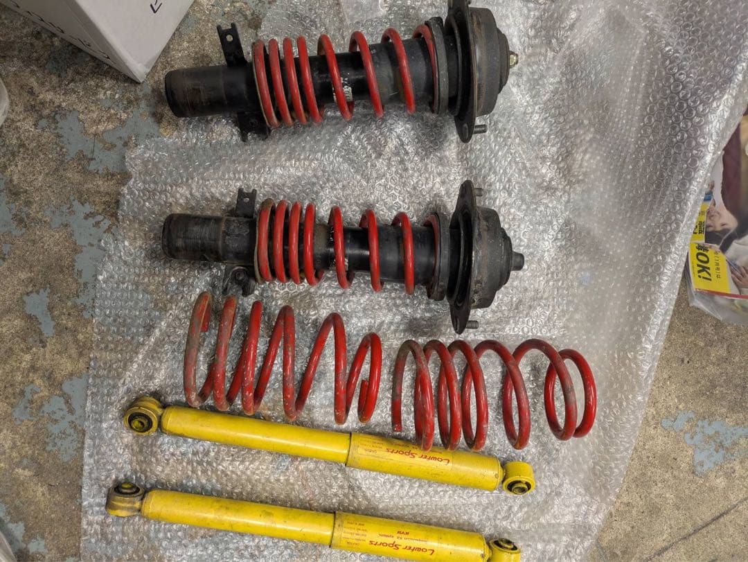 ア*イ様 スバルサンバー サスペンション