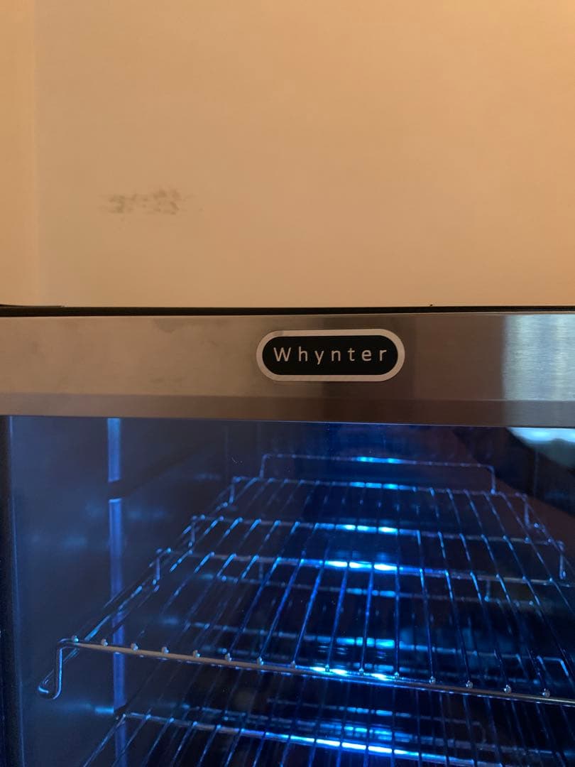 BARに最適！Whynter ミニ冷蔵庫 ガラス扉 LED照明 6段