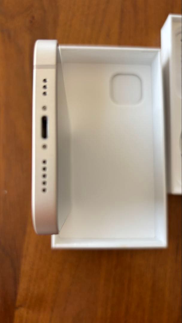 iPhone13　128GB　SIMフリー　スターライト 付属品