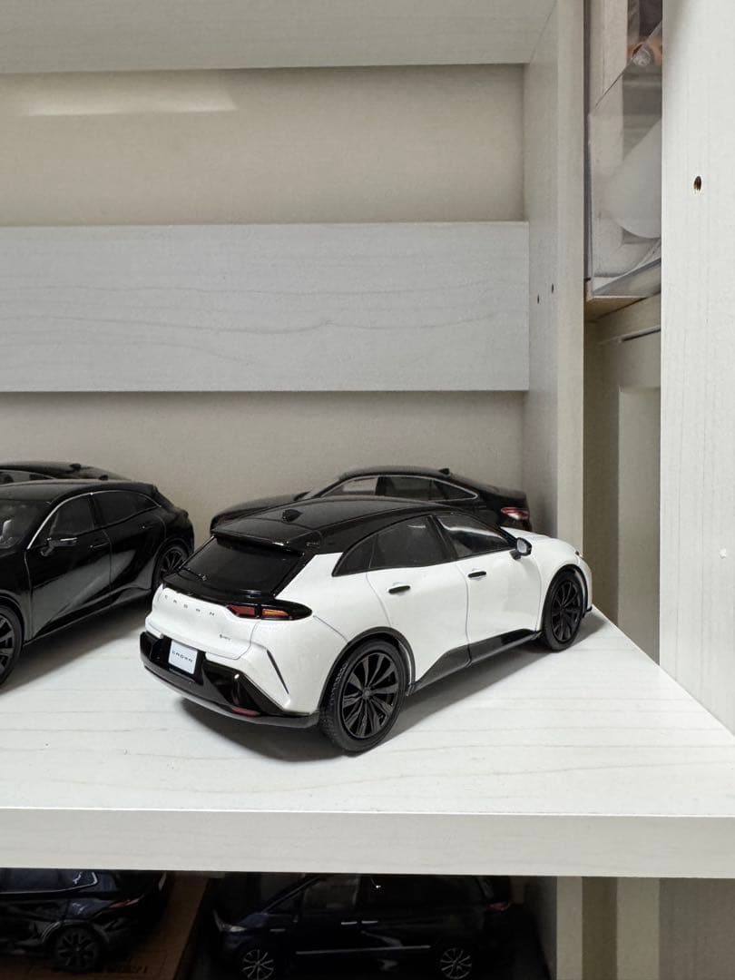 クラウンスポーツ カラーサンプル ミニカー 1/30