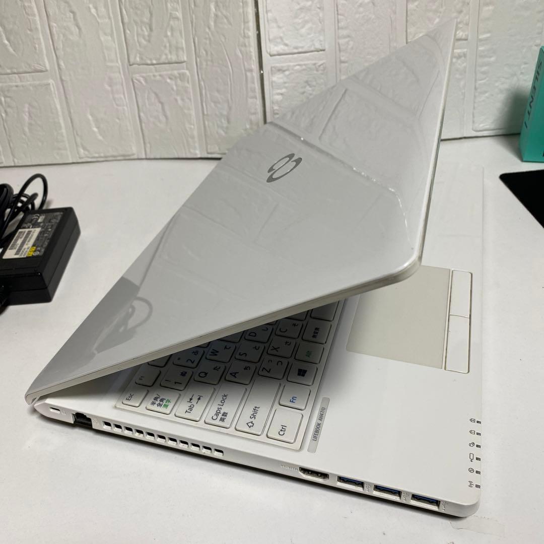 Windows11 オフィス付き　Corei7 SSD メモリ8GB 美品富士通