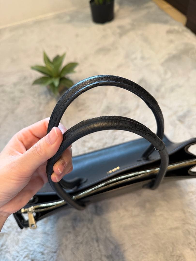 FURLA ビジネスバッグハンドバッグ トートバッグ レザー 黒　A4収納