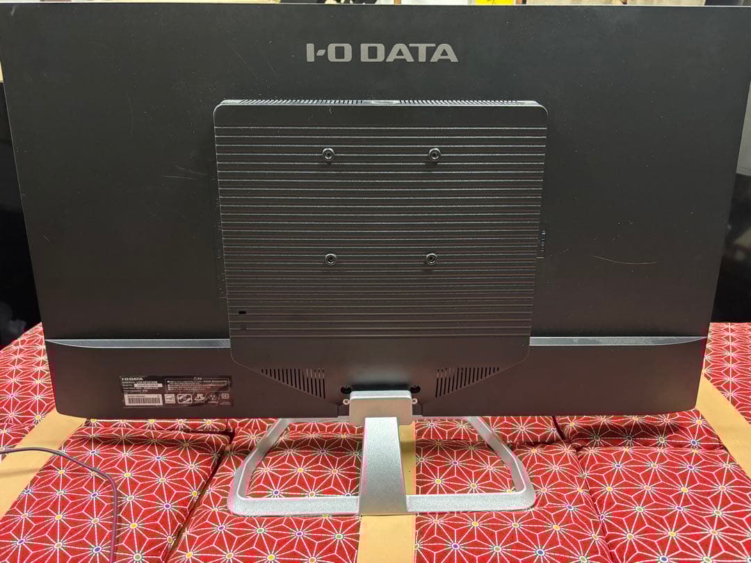 IODATA 31.5インチモニター DF321XDB　内蔵スピーカー有り