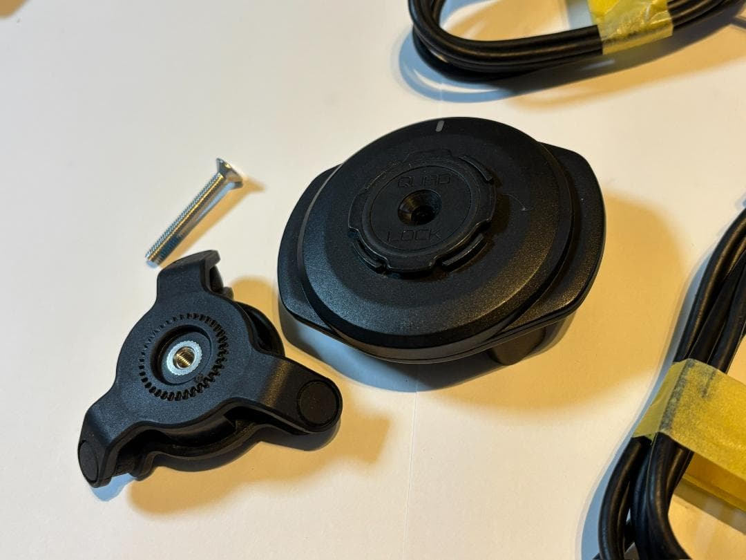 純正Quad Lock 防水ワイヤレス充電ヘッド＆防震ダンパー　クアッドロック